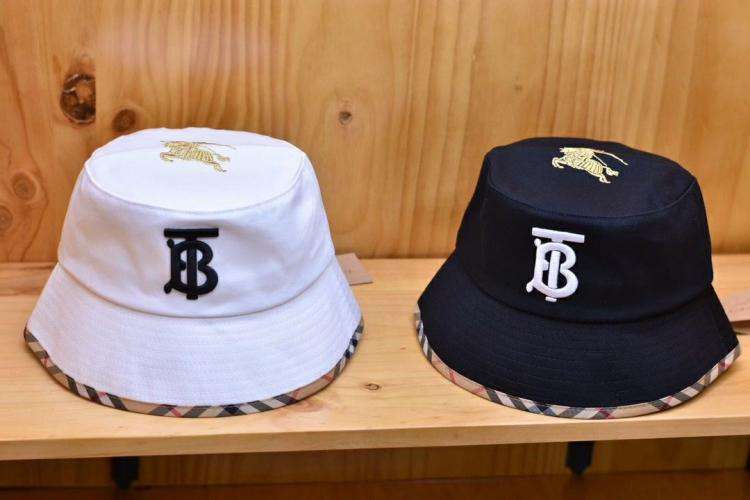 Burberry漁夫帽